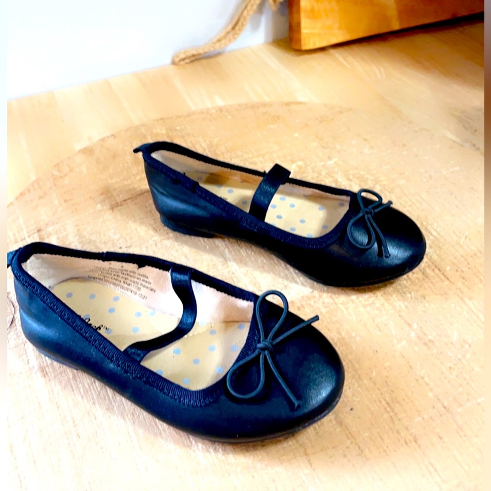 Cat & Jack black little girls shoes Size 8